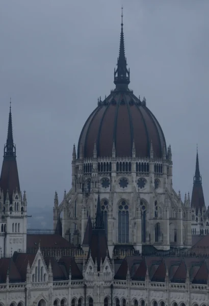 Detailansicht des ungarischen Parlaments in Budapest